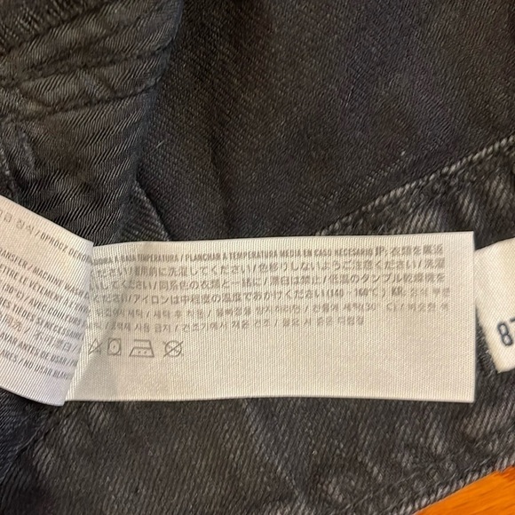 Hollister black size 28 raw hem mini skirt with pockets, front zip and buttons - Picture 5 of 8